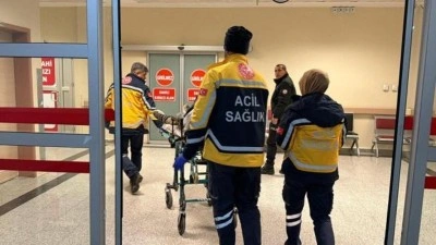 Dehşete d&uuml;ş&uuml;ren olay! V&uuml;cuduna &ccedil;amaşır suyu enjekte etti, hastaneye kaldırıldı
