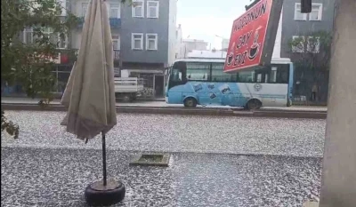 Demir&ouml;z&uuml;&rsquo;nde dolu yağışı etkili oldu
