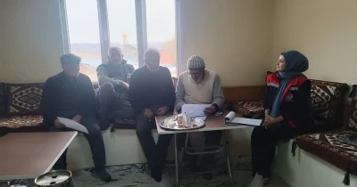 Demirözü’nde yetiştiricilere ’Buzağı Kayıplarının Önlenmesi’ eğitimi verildi
