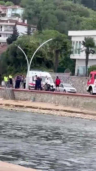 Denizde erkek cesedi bulundu
