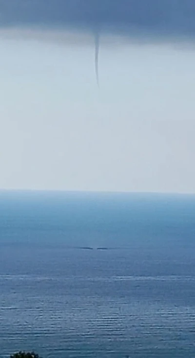 Denizdeki hortumu cep telefonları ile kaydettiler, böyle yorumladılar
