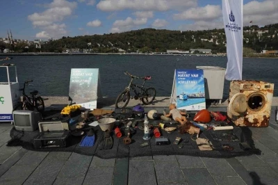 Denizden çıkan atıklar, görenleri hayrete düşürdü
