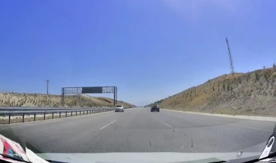Denizli-Aydın otoyolunda ters yönü kullanan sürücü trafikteki insanların canını hiçe saydı

