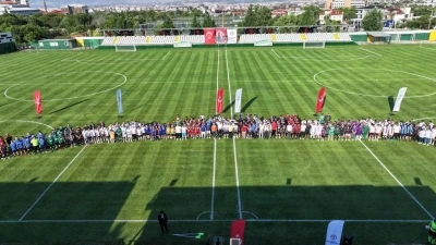 Denizli B&uuml;y&uuml;kşehir Belediyesi Birimler Arası Futbol Turnuvası coşkuyla başladı
