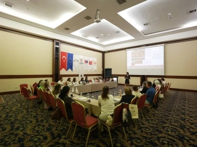 Denizli B&uuml;y&uuml;kşehir, kadın dostu kent i&ccedil;in yol haritasını oluşturuyor
