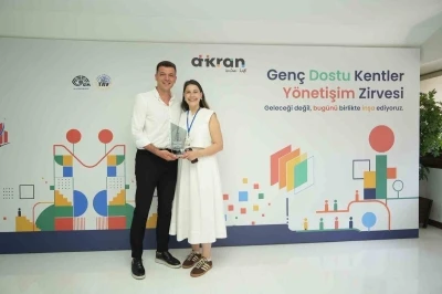 Denizli B&uuml;y&uuml;kşehire &rsquo;Gen&ccedil; Dostu Kent: İyi Y&ouml;netişim Teşvik&rsquo; &ouml;d&uuml;l&uuml;
