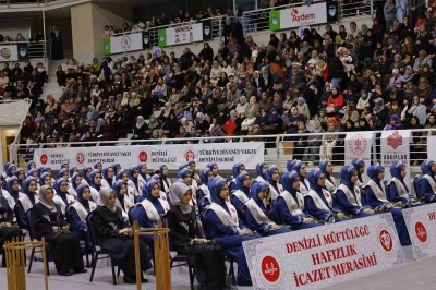 Denizli&rsquo;de 168 &ouml;ğrenci hafızlık icazeti aldı
