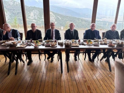 Denizli&rsquo;de futbolun geleceği masaya yatırıldı
