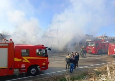 Denizli’de iş yerinde çıkan yangın korkuya neden oldu
