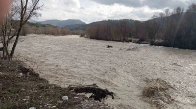 Denizli&rsquo;de sel k&ouml;pr&uuml;leri ağır hasar verdi
