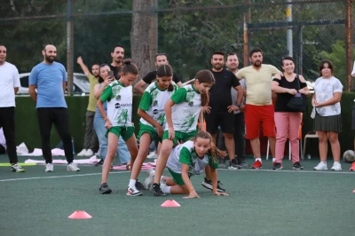 Denizli’de sporcular aileleriyle yarıştı

