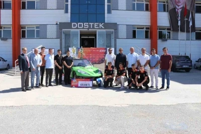 Denizli OSB Yönetimi, DOSTEK Kolejinin TEKNOFEST başarısını kutladı

