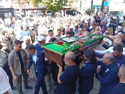 Denizli siyasetinin önemli ismi Yağcı son yolculuğuna uğurlandı
