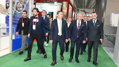 Denizli Ticaret Odası Başkanı Uğur Erdoğan: "&Uuml;r&uuml;nlerimizi satmak i&ccedil;in d&uuml;nyanın d&ouml;rt bir tarafına gidiyoruz"
