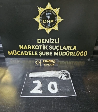 Denizli&rsquo;ye 101 gram kokain getiren 4 ş&uuml;pheliden 2&rsquo;si tutuklandı
