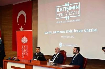 Denizlili basın mensuplarına "Sosyal Medyada Etkili İ&ccedil;erik &Uuml;retimi" eğitimi verildi
