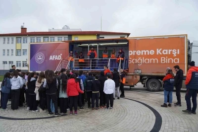 Deprem Sim&uuml;lasyon Tırı Atakum&rsquo;da
