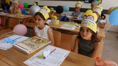 Deprem sonrası yapılan okullarda eğitim öğretim başladı
