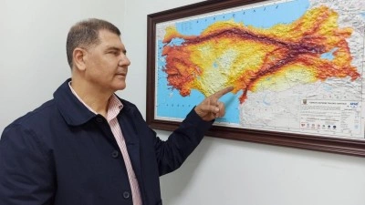 Deprem uzmanı &Ouml;ver a&ccedil;ıkladı: 7 ve &uuml;zeri b&uuml;y&uuml;kl&uuml;kte bir deprem beklentisi doğru değil