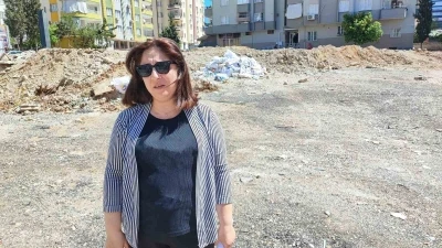 Depremde anne ve babasını kaybeden kadından Alparg&uuml;n Apartmanı kararına tepki
