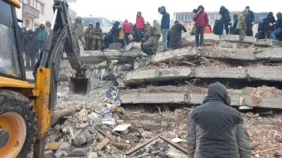 Depremde yıkılan pasaj davasında beraat kararı
