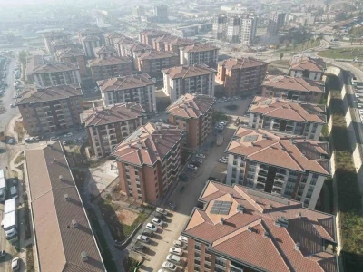 Depremin simgesi Ebrar Sitesi&rsquo;nin adı Anka Toplu Konutları oldu
