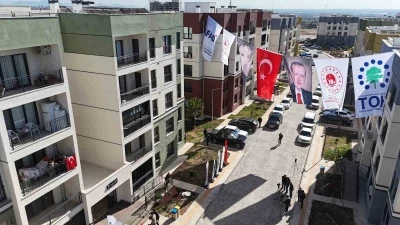 Depremzede aile: "İnsanlar arkamızdaki g&uuml;&ccedil;l&uuml; iradeye g&uuml;vensin"
