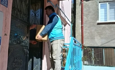 Derebucak&rsquo;ta yardım kolileri ihtiya&ccedil; sahiplerine ulaştırıldı
