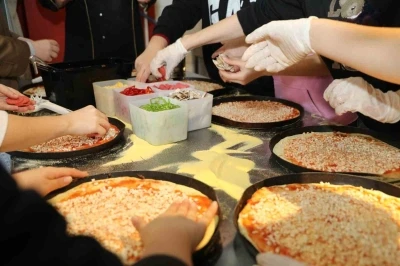 Dereceye giren &ouml;ğrenciler, en lezzetli &ouml;d&uuml;l&uuml; kaptı
