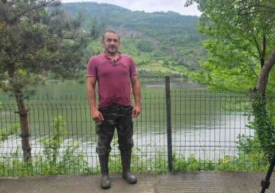 Dereye d&uuml;şen &ccedil;ocuğu kurtaran vatandaşlar yaşanan can pazarını anlattılar: "Hi&ccedil; teredd&uuml;t etmedik"

