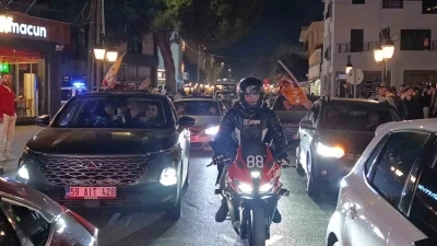 Dev derbide Galatasaray galip geldi, Tekirdağ&rsquo;da taraftarlar sokaklara d&ouml;k&uuml;ld&uuml;
