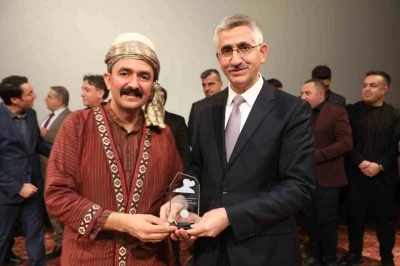 Develi&rsquo;de Aşık Seyrani Film Galası d&uuml;zenlendi
