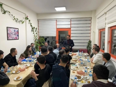 Devlet korumasındaki gen&ccedil;ler i&ccedil;in iftar programı
