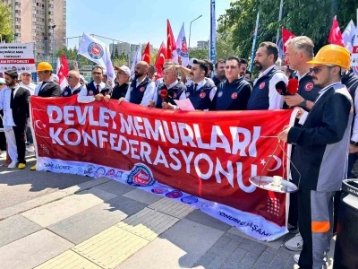 Devlet Memurları Konfederasyonu’dan Çalışma ve Sosyal Güvenlik Bakanlığı önünde 8. Dönem Toplu Sözleşme eylemi

