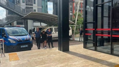 Devlete ve polise hakaret eden yabancı uyruklu ş&uuml;pheli adliyeye sevk edildi

