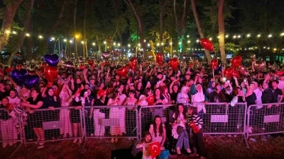 Devrek&rsquo;te Gen&ccedil;lik Festivali renkli g&ouml;r&uuml;nt&uuml;lere sahne oldu
