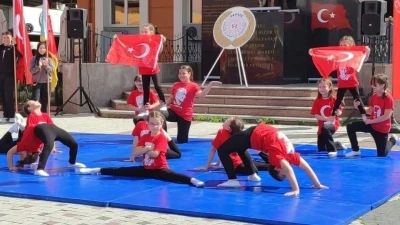 Devrek&rsquo;te Gen&ccedil;lik Haftası &ccedil;eşitli etkinliklerle kutlandı
