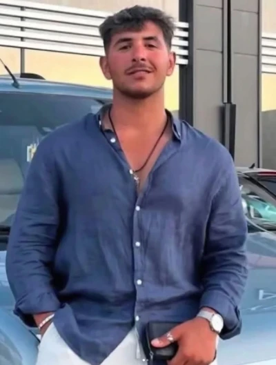 Devrilen trakt&ouml;r&uuml;n gen&ccedil; s&uuml;r&uuml;c&uuml;s&uuml; hayatını kaybetti
