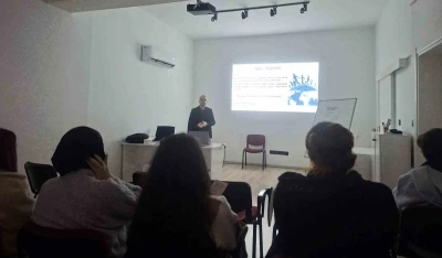 Dezavantajlı gruplara y&ouml;nelik sağlık eğitimleri s&uuml;r&uuml;yor
