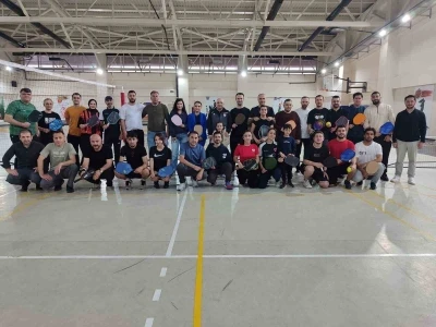 Dezenformasyona karşı pickleball

