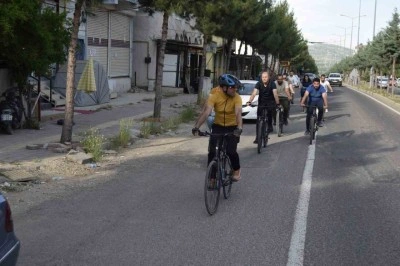 Dicle&rsquo;de pedallar sağlıklı yaşam i&ccedil;in &ccedil;evrildi