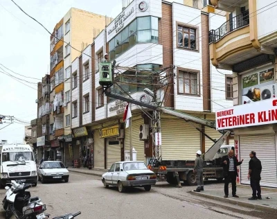 Dicle Elektrik&rsquo;ten fırtına mesaisi

