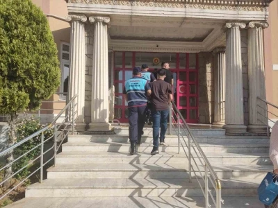 Didim&rsquo;de 22 d&uuml;zensiz g&ouml;&ccedil;men yakalandı
