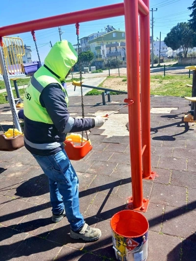 Didim&rsquo;de parklar &ccedil;ocuklar i&ccedil;in yenilendi
