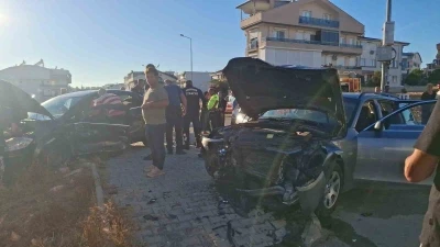 Didim’de trafik kazası: 1’i ağır 5 yaralı
