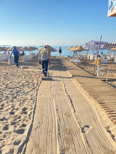 Didim sahillerinde temizlik çalışmaları aralıksız sürüyor
