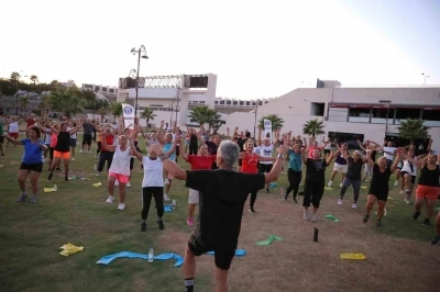 Didimliler ’Herkes için hareket’ sloganıyla spor yaptı
