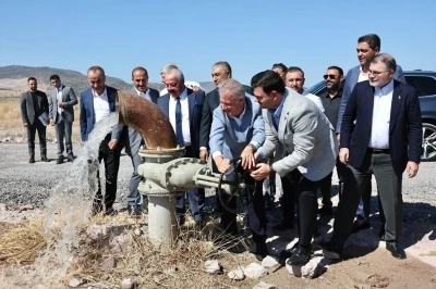 Dikili’nin jeotermal su kuyusu açıldı
