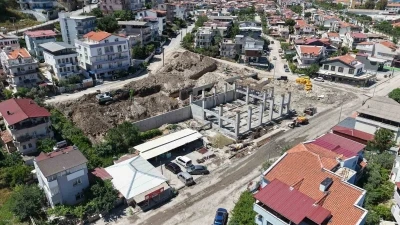 Dikili&rsquo;nin yeni itfaiye binası hızla y&uuml;kseliyor
