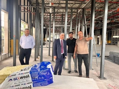 Dilovası&rsquo;nın yeni belediye binası y&uuml;kseliyor
